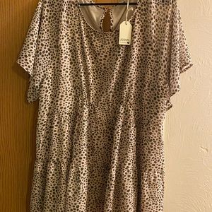 Short sleeve Jodifl top- absolutely stunning! Brand new with tags